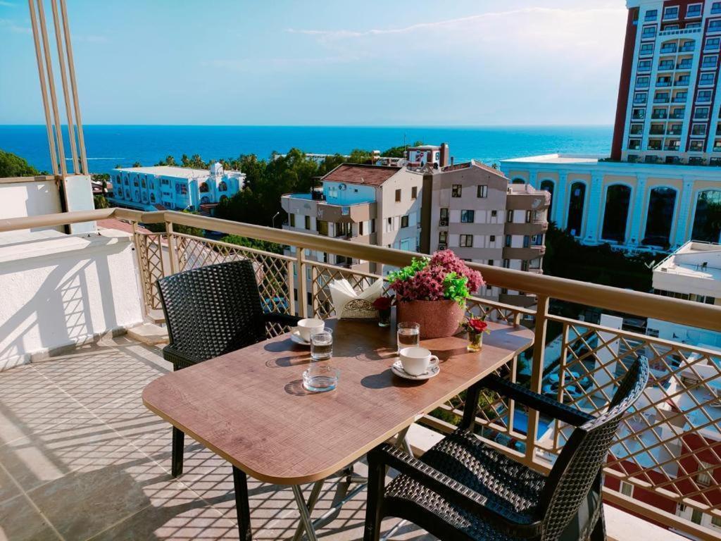 Lara Park Suites Antalya Exterior foto